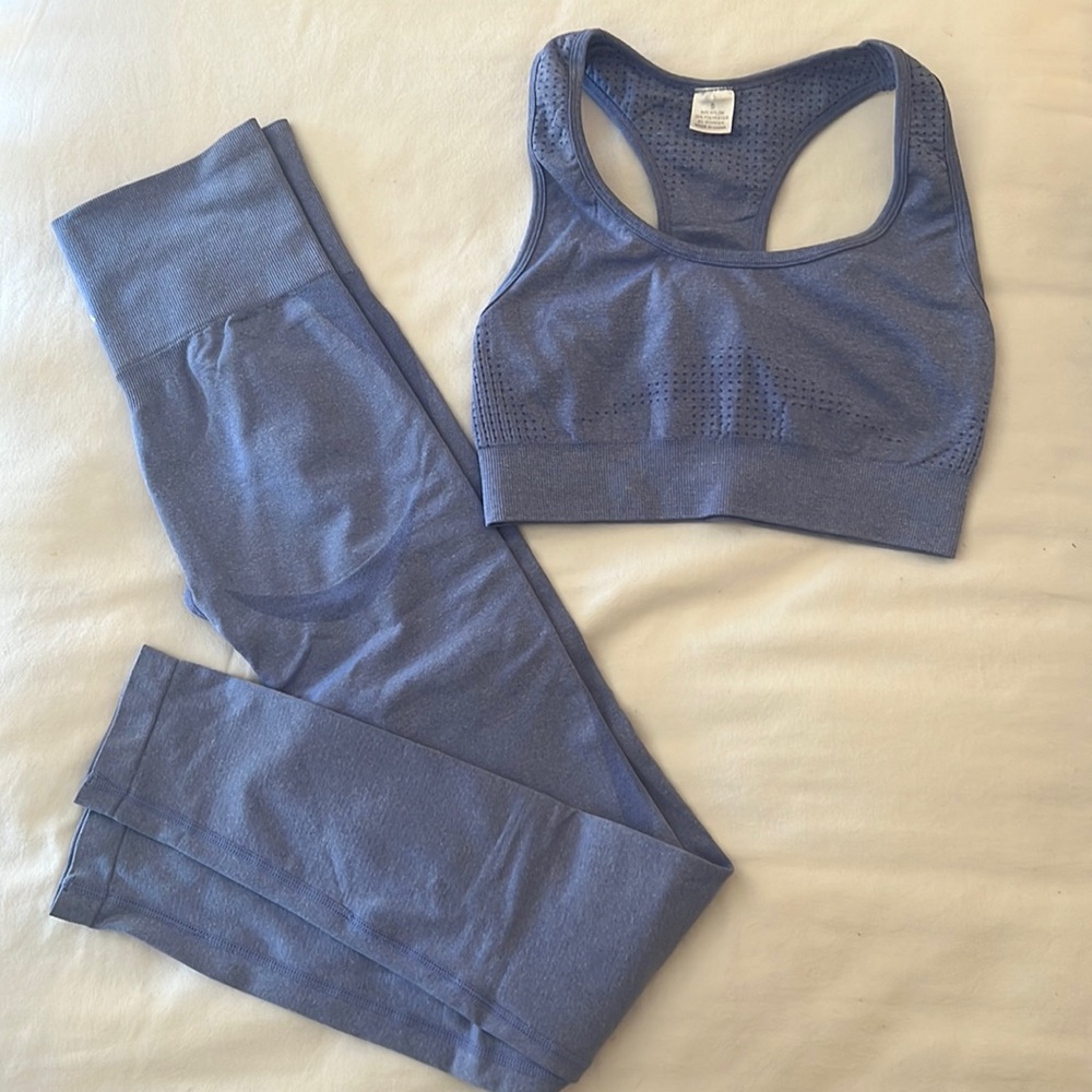 Blue/periwinkle workout set